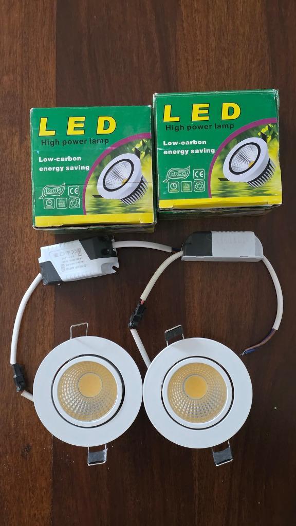 Inbouwspots LED 2 stuks, Huis en Inrichting, Lampen | Spots, Zo goed als nieuw, Plafondspot of Wandspot, Metaal of Aluminium, Led