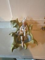 Oud asbakje met kabouter van porselein, Tuin en Terras, Tuinbeelden, Ophalen of Verzenden, Gebruikt, Overige materialen, Tuinkabouter