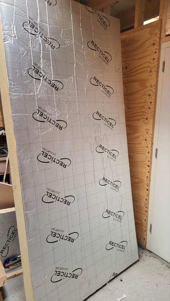 Recticel PIR plaat 240x120cm, 12cm dik 2 stuks, Doe-het-zelf en Verbouw, Isolatie en Afdichting, Vloerisolatie, Hardschuim (Pir)