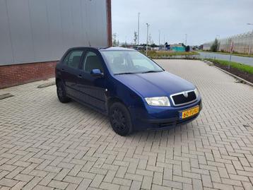 Skoda Fabia 1.4-16V Choice 107.000 NAP AUTOMAAT AIRCO BLAUW  beschikbaar voor biedingen
