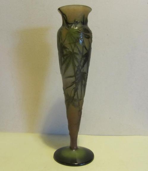 Antieke cameo glazen art nouveau vaas Emile Gallé, Antiek en Kunst, Antiek | Glas en Kristal, Verzenden