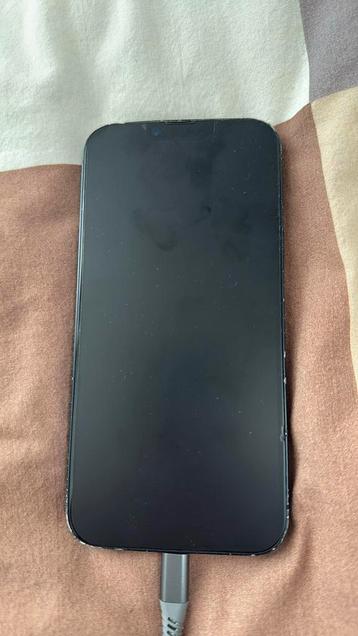Iphone 14 plus 128GB incl. SoSkild hoesje (t.w.v. €40,-) beschikbaar voor biedingen
