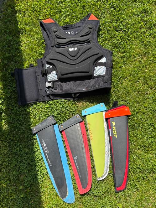 Sonntag, F-hot, Select vinnen en WIP Impact vest, Watersport en Boten, Windsurfen, Zo goed als nieuw, Overige typen, Minder dan 250 cm
