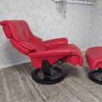 Rode Stressless Relaxfauteuil met Voetenbank, Gebruikt, Ophalen of Verzenden, 75 tot 100 cm, Modern