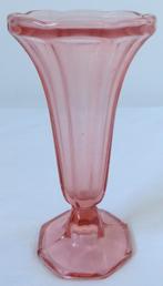 Roze persglas vaas. Val St Lambert Luxval Scailmont Walther?, Antiek en Kunst, Antiek | Glas en Kristal, Ophalen of Verzenden