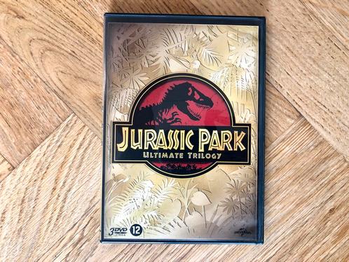 Jurassic Park Ultimate Trilogy op DVD (krasvrij, met NL), Cd's en Dvd's, Dvd's | Avontuur, Zo goed als nieuw, Boxset, Vanaf 12 jaar