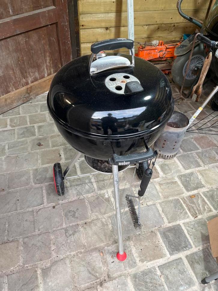 Weber BBQ 46 cm - Perfect voor de zomer!, Tuin en Terras, Houtskoolbarbecues, Gebruikt, Met accessoires, Ophalen