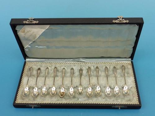 12 zilveren cocktaillepeltjes in cassette               Z164, Antiek en Kunst, Antiek | Goud en Zilver, Zilver, Ophalen of Verzenden