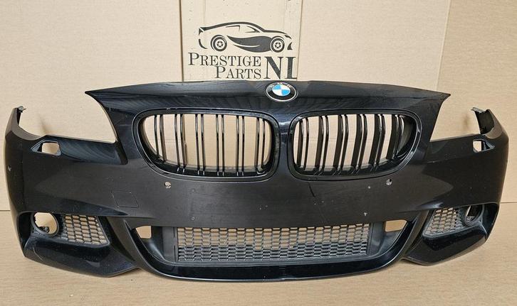 Voorbumper BMW 5 Serie F10 F11 M PAKKET Origineel 2009-2014, Auto-onderdelen, Carrosserie en Plaatwerk, Bumper, BMW, Voor, Gebruikt