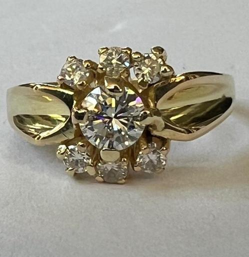 18 K geelgouden ring met 7 briljanten, Sieraden, Tassen en Uiterlijk, Ringen, Zo goed als nieuw, Dame, 17 tot 18, Goud, Goud, Met edelsteen