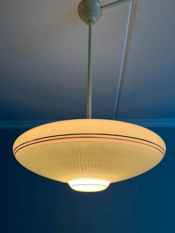 Vintage retro UFO woon- slaapkamer glazen lamp uit 1960. beschikbaar voor biedingen
