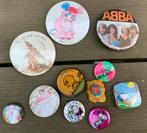 Diverse oude buttons Fame, Snoopy, Abba, Doe Maar etc, Ophalen of Verzenden, Gebruikt, Button