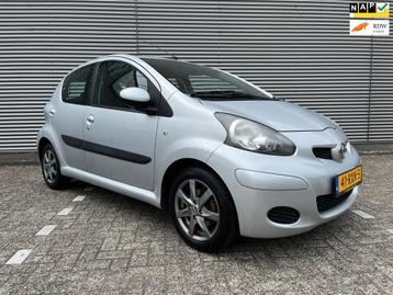 Toyota Aygo 1.0-12V 5drs Comfort Navigator - Airco - 1e eige beschikbaar voor biedingen