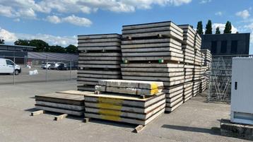 Stelcon platen, Betonplaten, Gebruikt, Erfverharding beschikbaar voor biedingen