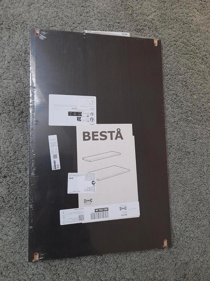 Nieuwe Ikea Besta plank - zwartbruin, Huis en Inrichting, Kasten | Boekenkasten, Nieuw, 50 tot 100 cm, Minder dan 100 cm, 25 tot 50 cm