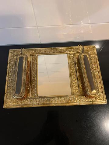 Antieke spiegel met 2 borstels 37cm x 25 cm beschikbaar voor biedingen