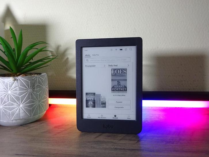 Kobo Nia e-reader in nette en goede staat, 6 inch, 172 gram, Computers en Software, E-readers, Zo goed als nieuw, 6 inch of minder