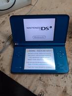 Nintendo ds xl met oplader en mario kart, Spelcomputers en Games, Spelcomputers | Nintendo DS, Dsi XL, Blauw, Ophalen of Verzenden