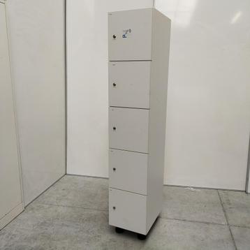 5-deurs van Esch houten lockerkast - 185x55x48 cm beschikbaar voor biedingen