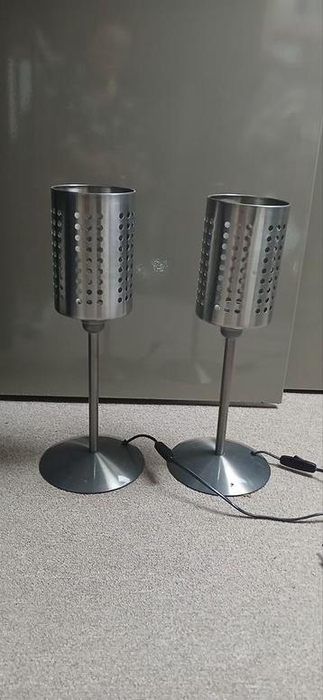 Set van 2 metalen tafellampen snoerschakelaar beschikbaar voor biedingen