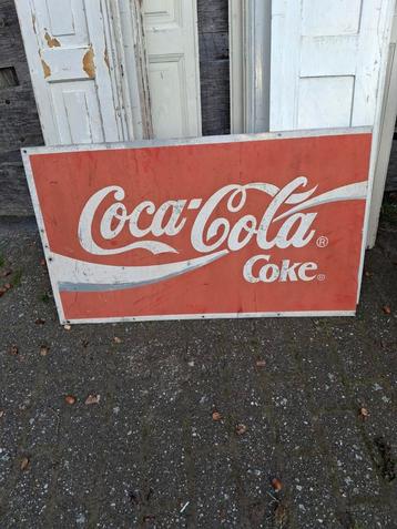 Oud reclamebord  beschikbaar voor biedingen