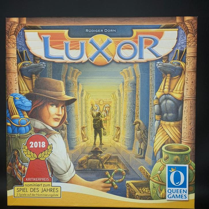 Luxor Bordspel - Queen Games, Hobby en Vrije tijd, Gezelschapsspellen | Bordspellen, Zo goed als nieuw, Drie of vier spelers, Ophalen of Verzenden
