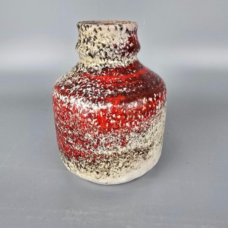 Vintage West-Duitse Fat Lava vaas. Karlsruhe Majolika 7337, Antiek en Kunst, Antiek | Vazen, Ophalen of Verzenden