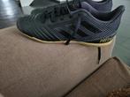 Adidas Predator schoenen gele zool 40,5, Maat XS of kleiner, Ophalen of Verzenden, Zo goed als nieuw, Schoenen