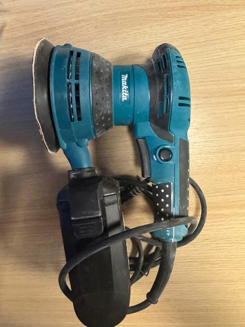 Makita BO5041 Excentrische Schuurmachine, Doe-het-zelf en Verbouw, Gereedschap | Schuurmachines, Zo goed als nieuw, Excentrische schuurmachine