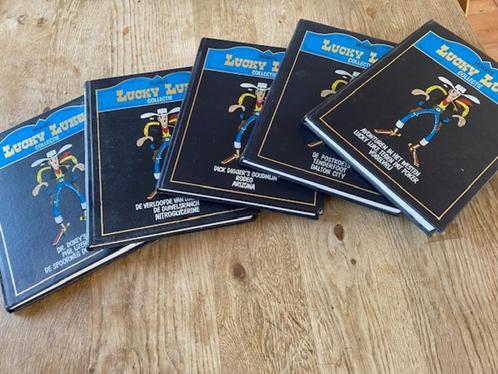 lucky luke  5 verzamel albums hardkaft, Boeken, Stripboeken, Zo goed als nieuw, Meerdere stripboeken, Ophalen