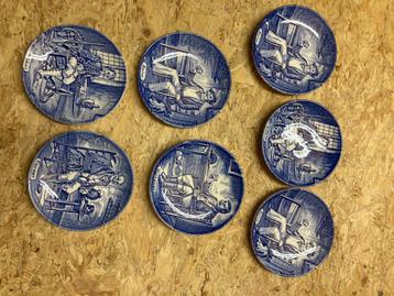 7 stuks Wedgwood schaaltjes met ambachten (onbeschadigd). beschikbaar voor biedingen