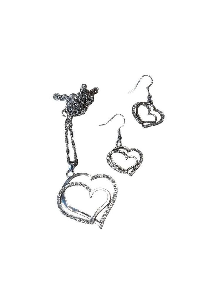 Zilverkleurige Hartjes Sieradenset met Strass nieuw, Sieraden, Tassen en Uiterlijk, Oorbellen, Nieuw, Hangers, Zilver, Zilver