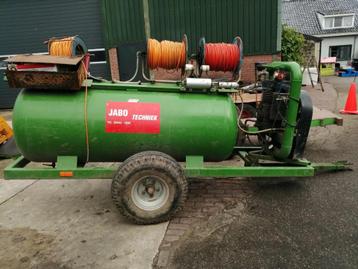 Jako compresor (bj 2000) beschikbaar voor biedingen