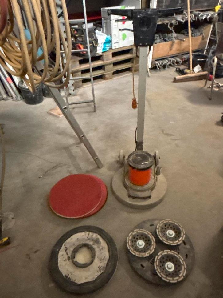 Woodboy Numatic met accessoires, Doe-het-zelf en Verbouw, Gereedschap | Schuurmachines, Ophalen