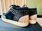 Royaums Royaum suede spikes maat 39, Zwart, Royaums, Ophalen of Verzenden, Sneakers of Gympen