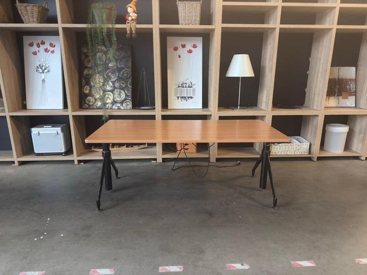 Werndl Electrische bureau 180x90xH65-110 cm, 10 stuks, Huis en Inrichting, Bureaus, Gebruikt, Bureau, Elektrisch, Verzenden