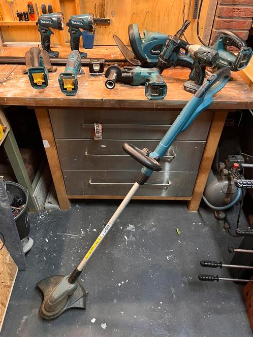 Makita 10 delig 14.4 volt combi set, Doe-het-zelf en Verbouw, Gereedschap | Overige machines, Gebruikt, Ophalen