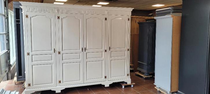 Brocante vintage slaapkamer garderobe kasten, kledingkasten, Antiek en Kunst, Antiek | Meubels | Kasten, Ophalen