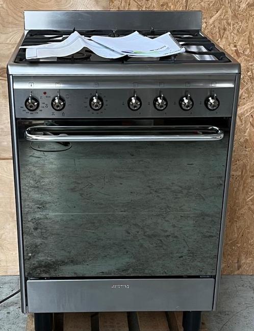 Gasfornuis SMEG SNL60MX RVS vrijstaand 60cm, Witgoed en Apparatuur, Fornuizen, Gebruikt, Vrijstaand, Gas, 4 kookzones, 45 tot 60 cm