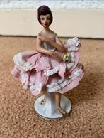 Porseleinen ballerina, Antiek en Kunst, Antiek | Porselein, Ophalen of Verzenden
