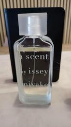 Issey Miyake - A Scent (95% vol), Sieraden, Tassen en Uiterlijk, Uiterlijk | Parfum, Ophalen of Verzenden, Zo goed als nieuw