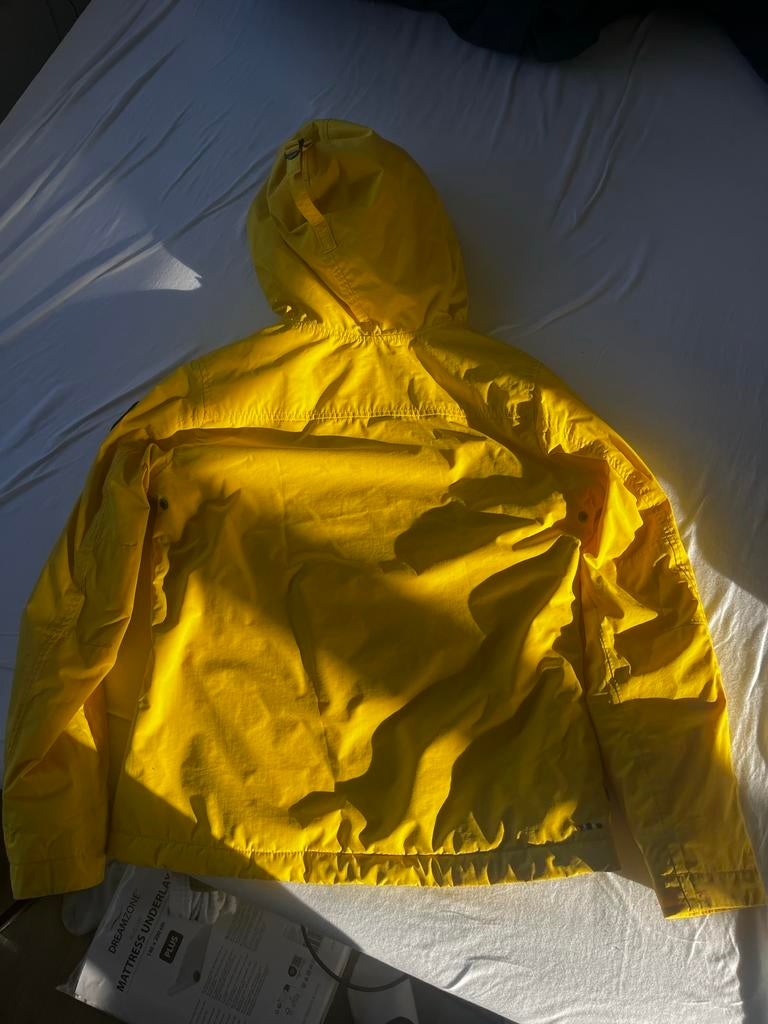 Napapijri Jas - Prima Staat maat m, Ophalen of Verzenden, Gedragen, Geel