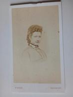 Deventer CDV Vrouw, Verzamelen, Foto's en Prenten, Gebruikt, Foto, Ophalen of Verzenden, Voor 1940