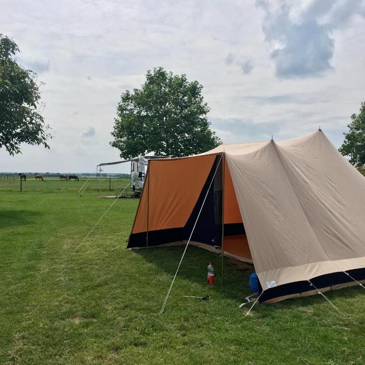 Esvo 4 persoons degelijke pyramide tent, vast grondzeil, Caravans en Kamperen, Tenten, tot en met 6, Gebruikt, Ophalen