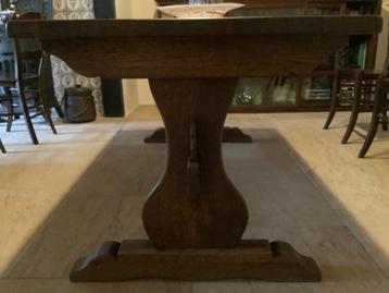 Antieke eikenhouten tafelpoten beschikbaar voor biedingen