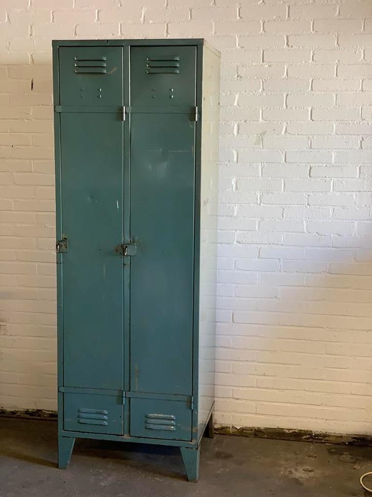 Vintage locker kast, met echte patina (een echte!!), Huis en Inrichting, Kasten | Lockerkasten, Zo goed als nieuw, Ophalen of Verzenden