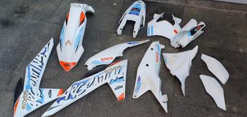 Kappenset ktm 450 2024 exc-f six days beschikbaar voor biedingen