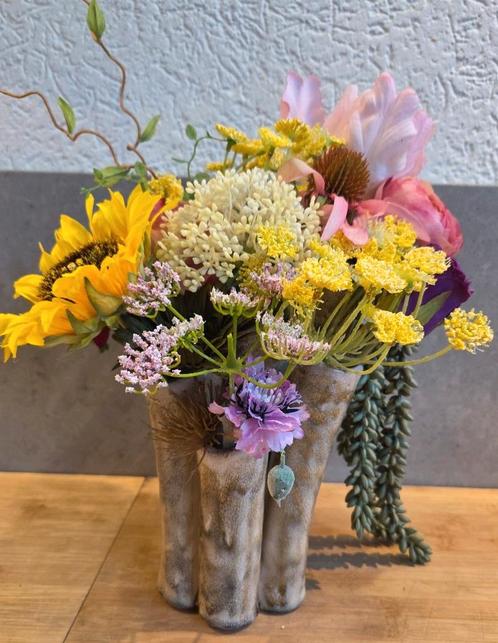 Tulpenvaasje tube vaas van DK met kunstbloemen, bloemstuk, Huis en Inrichting, Woonaccessoires | Kunstplanten en Kunstbloemen