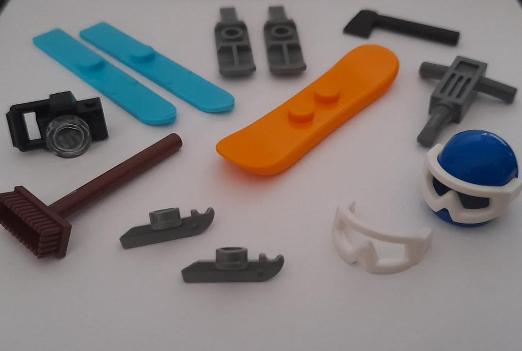 Set van NIEUWE lego WINTERSPORT ONDERDELEN voor poppetjes, Ophalen of Verzenden, Nieuw, Complete set, Lego