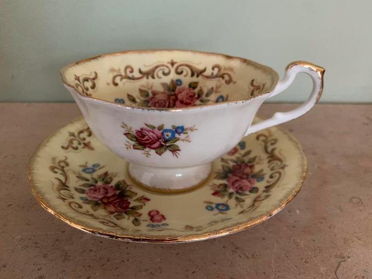 Paragon theekop - en schotel uit de Antique Series, Antiek en Kunst, Antiek | Servies los, Ophalen